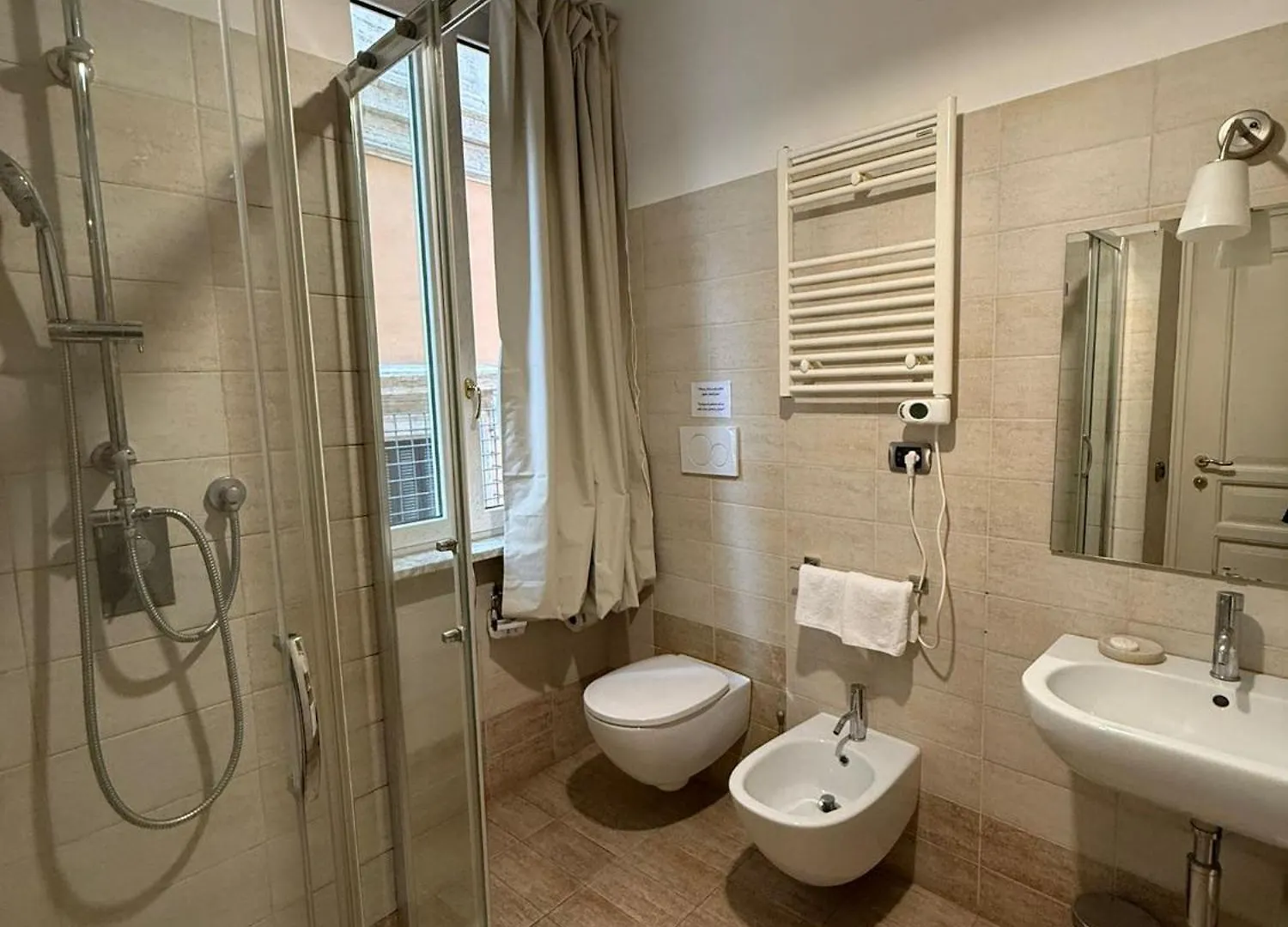 Bed and Breakfast I Tre Moschettieri - D'Artagnan Rom Italien