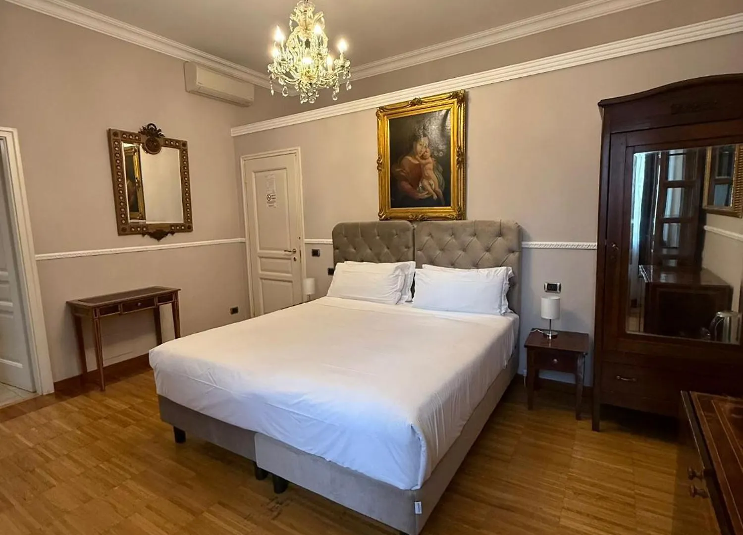 *** Frühstückspension Bed and Breakfast I Tre Moschettieri - D'Artagnan Rom Italien