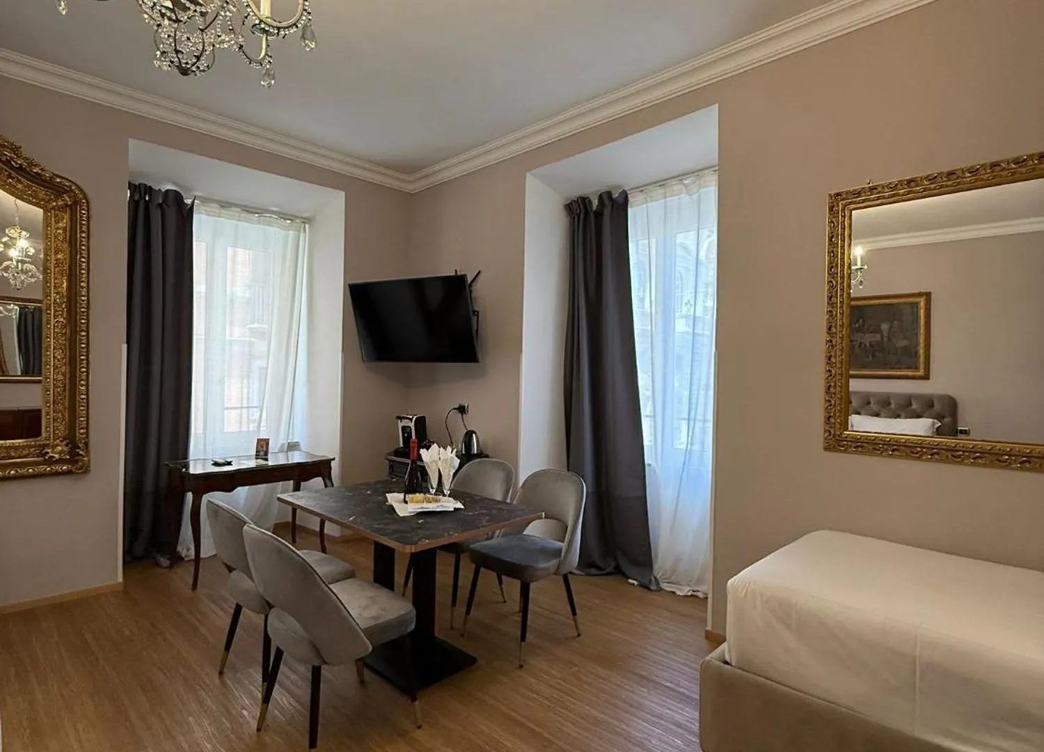 I Tre Moschettieri - D'Artagnan Bed & Breakfast Rome 3*,  Italy